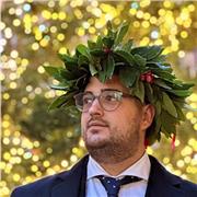 Laureato in chimica e tecnologia farmaceutiche impartisce lezioni di Chimica ed altre discipline scientifiche come Biologia, Biochimica, Igiene etc